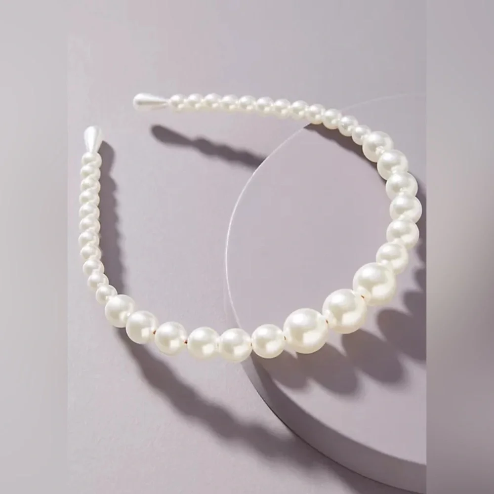 Shashi x Anthropologie Tapered Pearl Headband